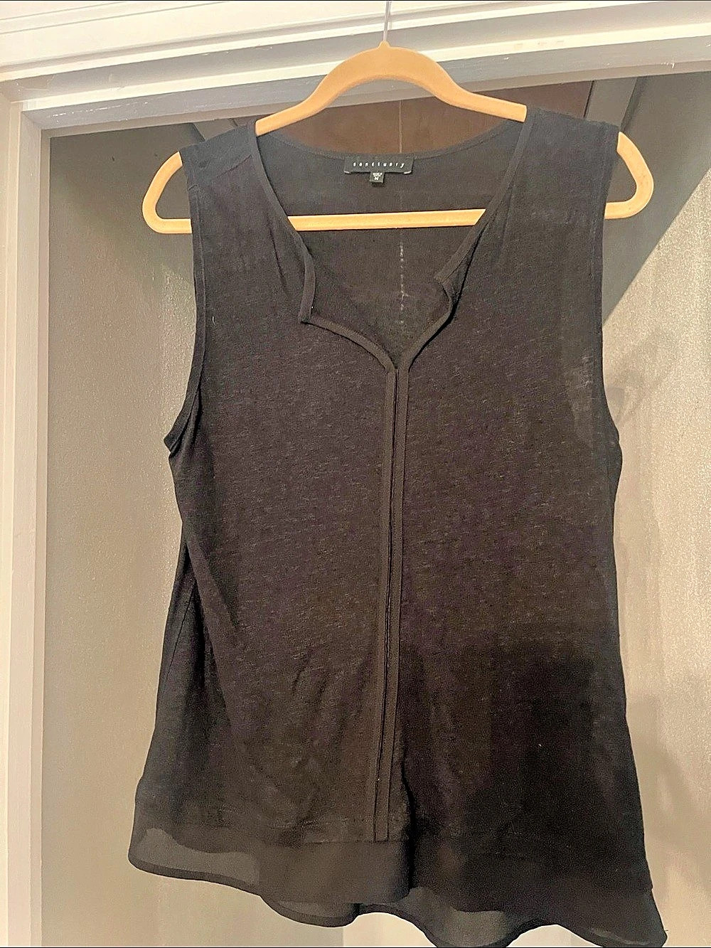 Sanctuary Black Sleeveless Tunic Size Medium Like New